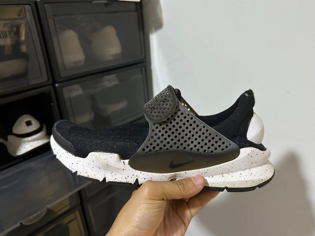 Nike sock dart Men s Fashion Footwear Sneakers on Carousell