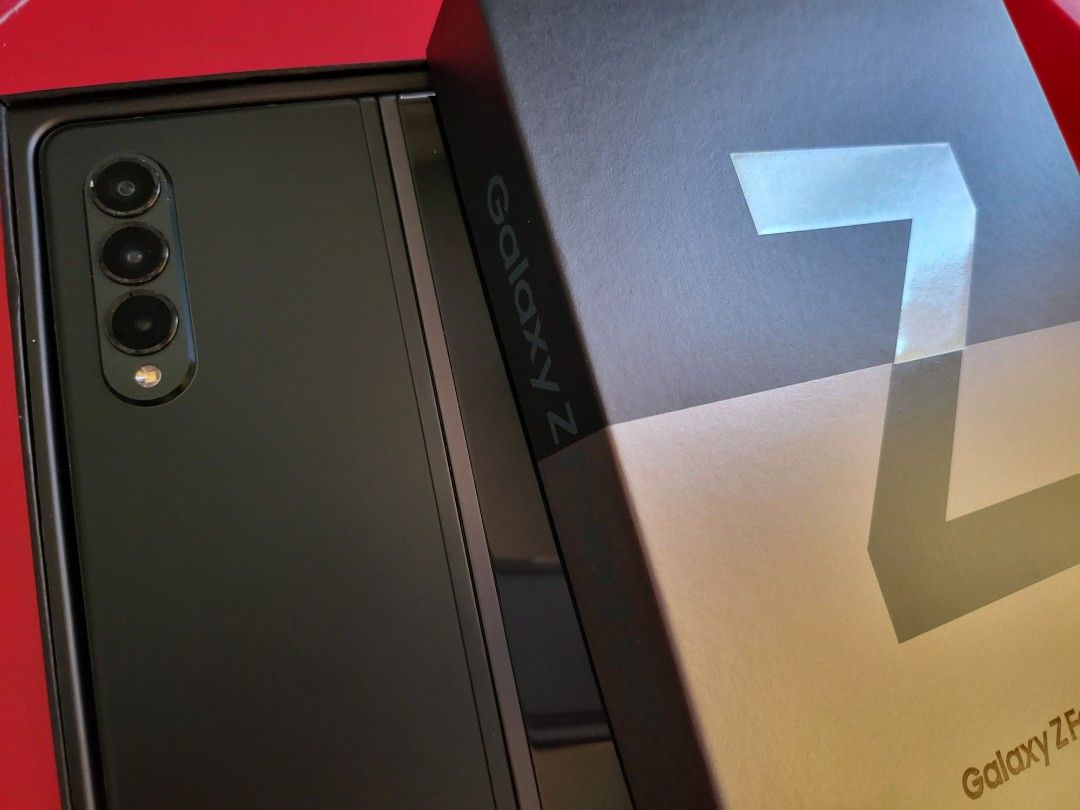 Galaxy Z Fold 3 512GB 香港モデル｜スマートフォン・携帯電話