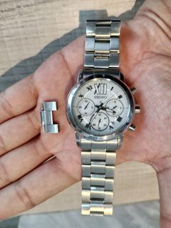 (Category: ) located in . Submitted by my.preloveshop (Listing ID 1329051848, Image 1). Description: .