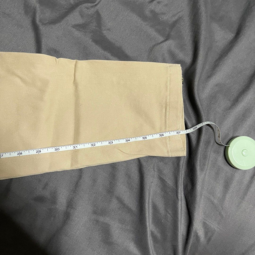 Side Pocket Pants Used (Category: Chinos) located in Pateros City. Submitted by earthissoft (Listing ID 1329074790, Image 3). Description: Side Pocket Pants Used. Looks new Slightly stretchable XL on tag Approximately: Length 37” Waist 32” Code SDP1.