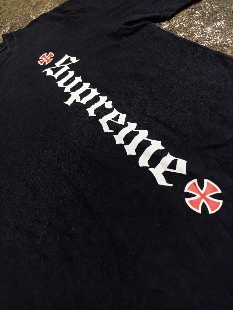 Supreme x independent tee discount