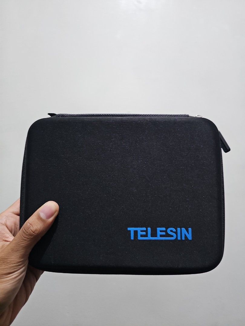 Telesin Protective Case for Action Cameras (Category: Camera Bags & Carriers) located in Mandaluyong City. Submitted by rndm.stuff (Listing ID 1329102479, Image 1). Description: 👍Extra Case, Roughly 9"x7" in dimensions 👍Previously used for GoProHero10 and some accessories 👍Buyer shoulders SF, preferably within Metro Manila ONLY.