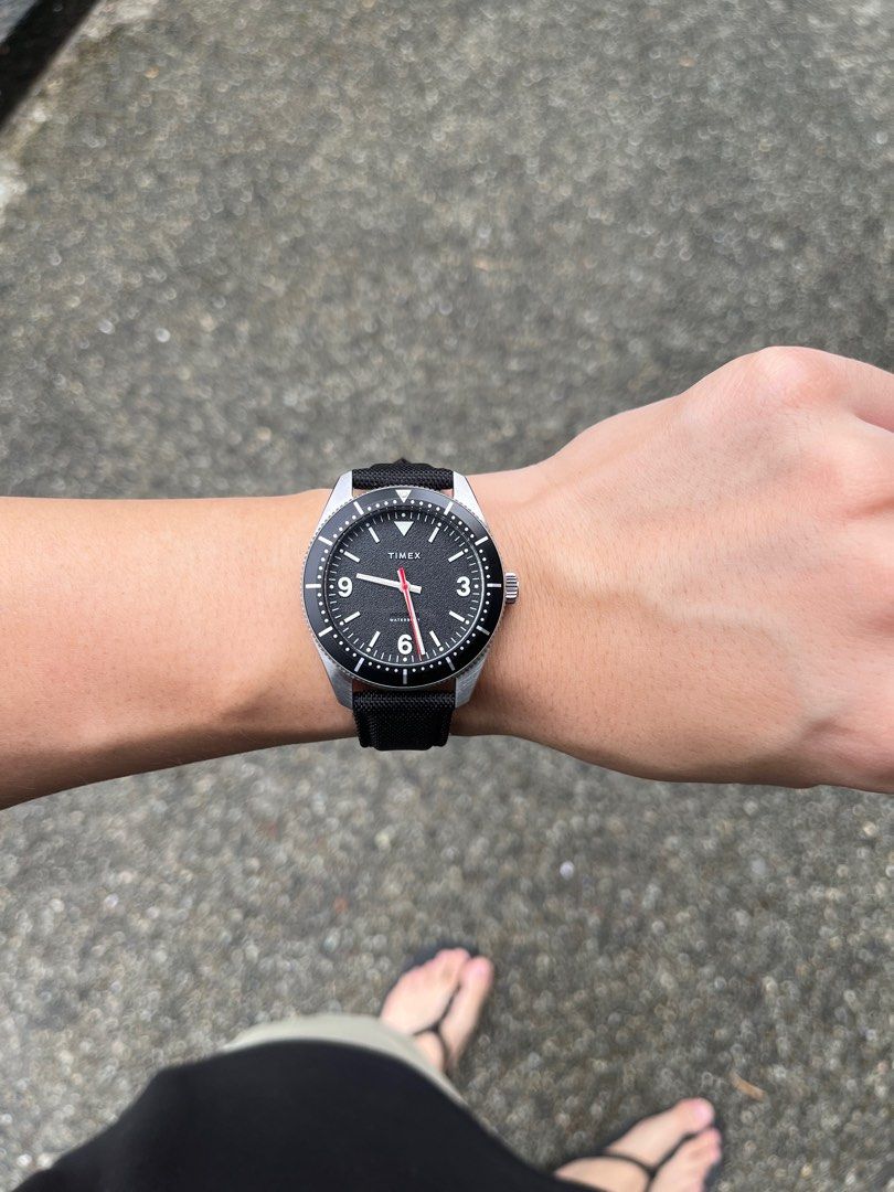 Timex × HODINKEE Waterbury Dive 週末限定価格（Waterbury HODINKEE 