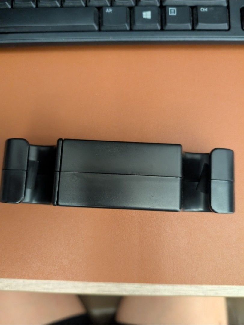 Universal Base Support (Category: Mounts & Holders) located in Petaling Jaya. Submitted by why_paymore (Listing ID 1329078743, Image 2). Description: .