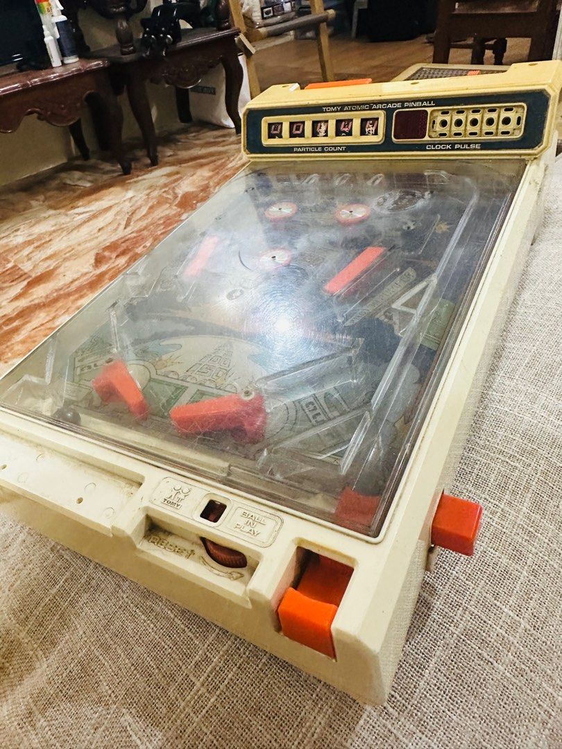 vintage atomi 1979 pinball machine (Category: Vintage Collectibles) located in Quezon City. Submitted by cathyluna77 (Listing ID 1328964053, Image 3). Description: issue:lack of battery cover legs.