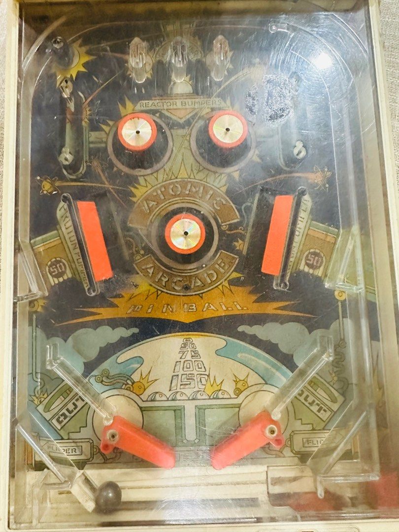 vintage atomi 1979 pinball machine (Category: Vintage Collectibles) located in Quezon City. Submitted by cathyluna77 (Listing ID 1328964053, Image 2). Description: issue:lack of battery cover legs.