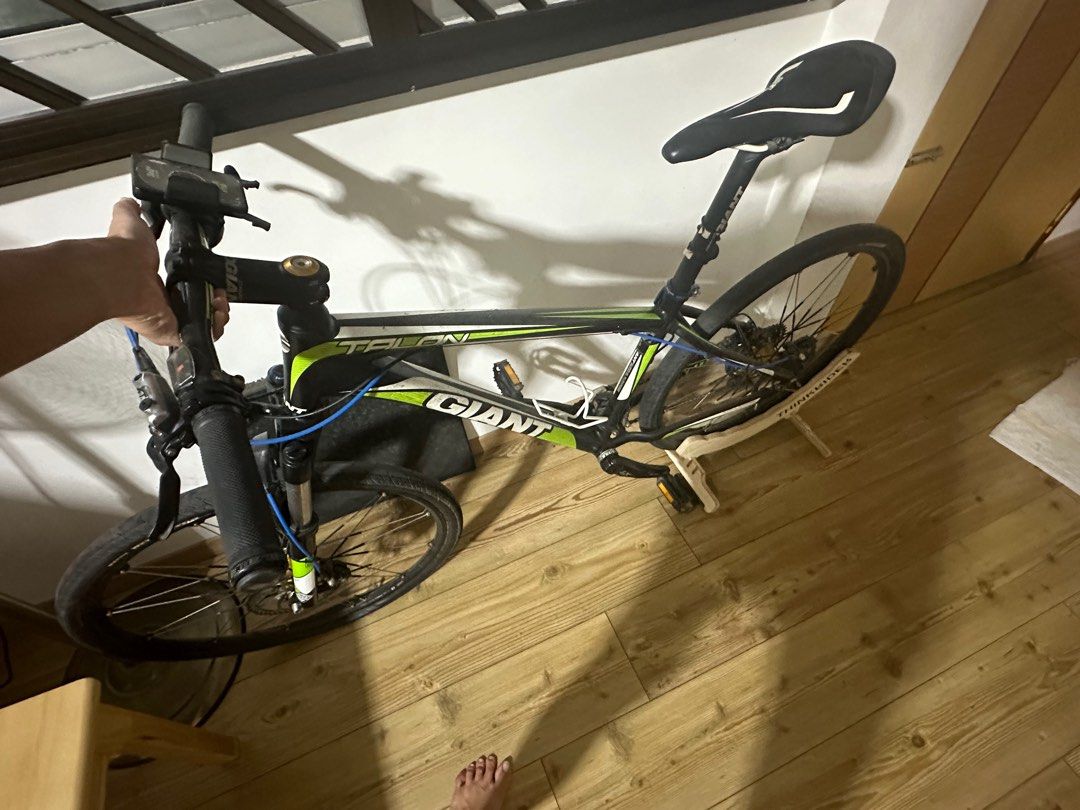 Well used Giant mountain bike Sports Equipment Bicycles Parts Bicycles on Carousell