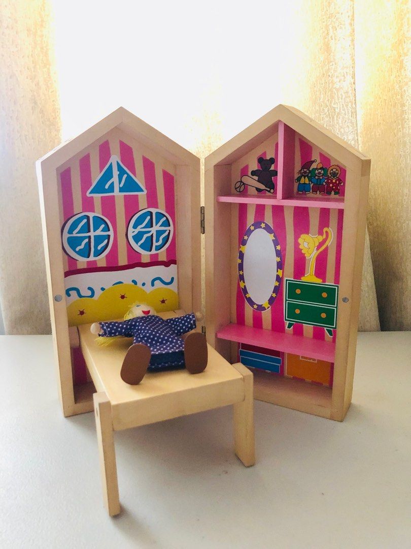 Wooden Bedroom Dollhouse (Category: Kids Toys) located in Imus. Submitted by dyelinn (Listing ID 1329068140, Image 2). Description: ✨PRELOVED 🇬🇧 Wooden Box Bedroom Dollhouse Flaws: Paint chips, small dents on the exterior; As is.