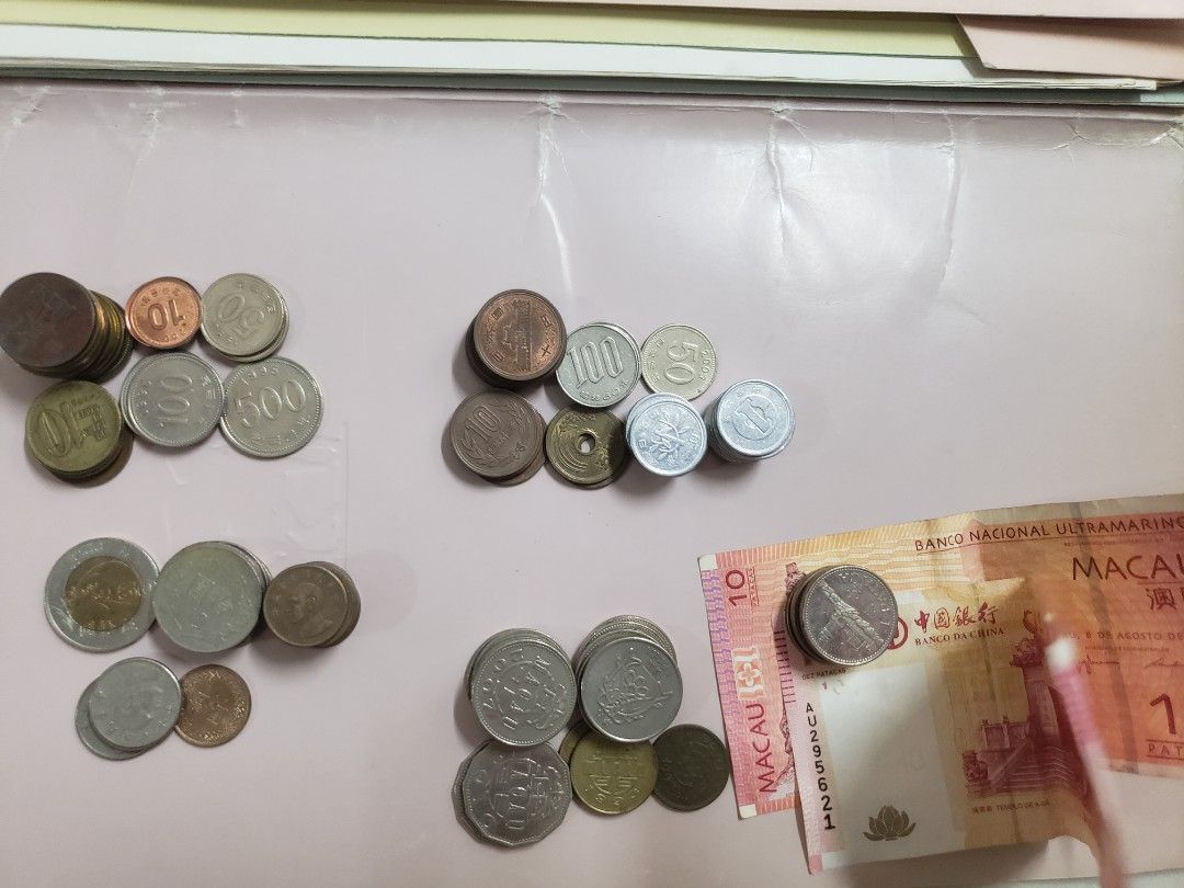 韓國硬幣大10元有18個..小10..4個..50元3個..100元3個..500元..1個..日本..1円19個..5円2個..10円13個..50円1個..100円4個..台幣50元1個..10元6個.5元3個...1元11個..澳門10元2張..1元15個..5元2個.5毫2個.1毫1個,  興趣及遊戲, 收藏品及紀念品, 古董收藏-