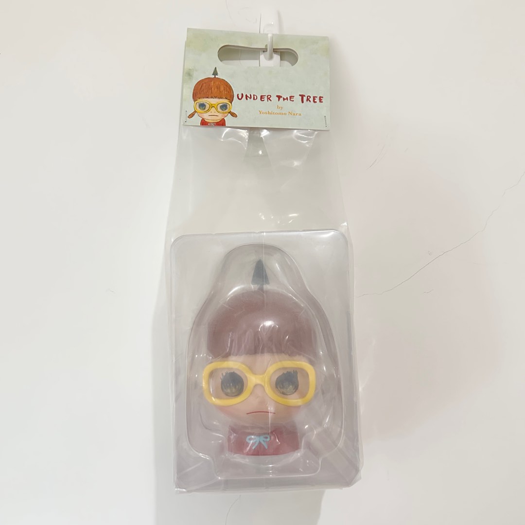 絕版奈良美智under the tree 模型存錢筒, 書籍、休閒與玩具, 玩具