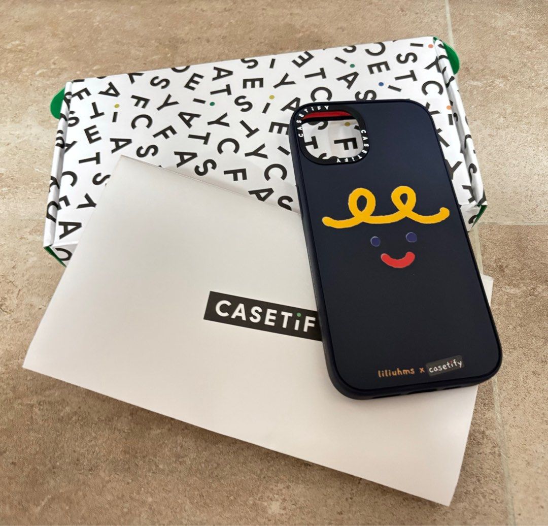 CASETiFY Macaroni Smile by liliuhms 全新iphone 13 casetify 藍色