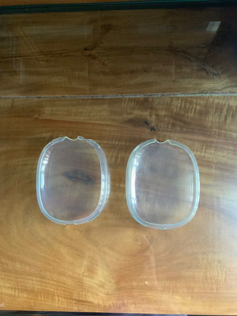 Airpods Max Clear Protective Case (Category: Cases & Covers) located in Manila. Submitted by jhamire (Listing ID 1329145771, Image 2). Description: -airpods max not included.