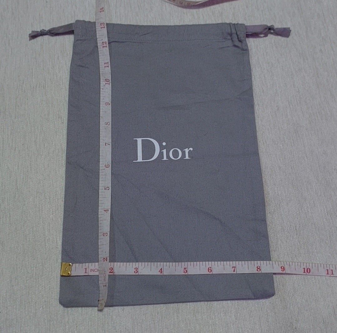 Authentic Christian Dior shoe dust bag (Category: Luxury Bags & Wallets) located in Manila. Submitted by jfluxury.co (Listing ID 1329259391, Image 3). Description: excellent condition no flaws bought in Japan 🇯🇵 💯% Authentic. 😊 Money back guarantee. 😊 Clean and ready to use na po.