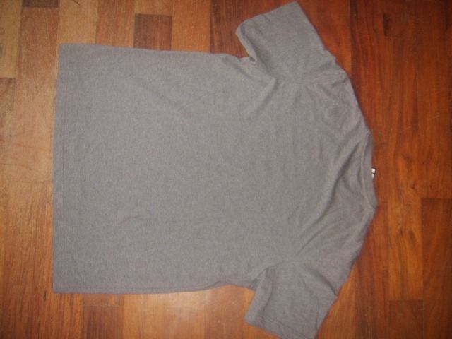 Caterpillar Men's T-shirt (Category: Tshirts & Polo Shirts ) located in Manila. Submitted by joe.kelly (Listing ID 1329116206, Image 3). Description: Original Caterpillar Men's T-shirt Color : dark heather grey Size : Men's Large Material : 80% Cotton 20% Polyester Relaxed Fit T-shirt Rubber Print Logo Tagless back for comfort Meet up : Mc Donald's beside Ever Gotesco Commonwealth in front of Shell gas station or LBC COP or pay for the item in ca