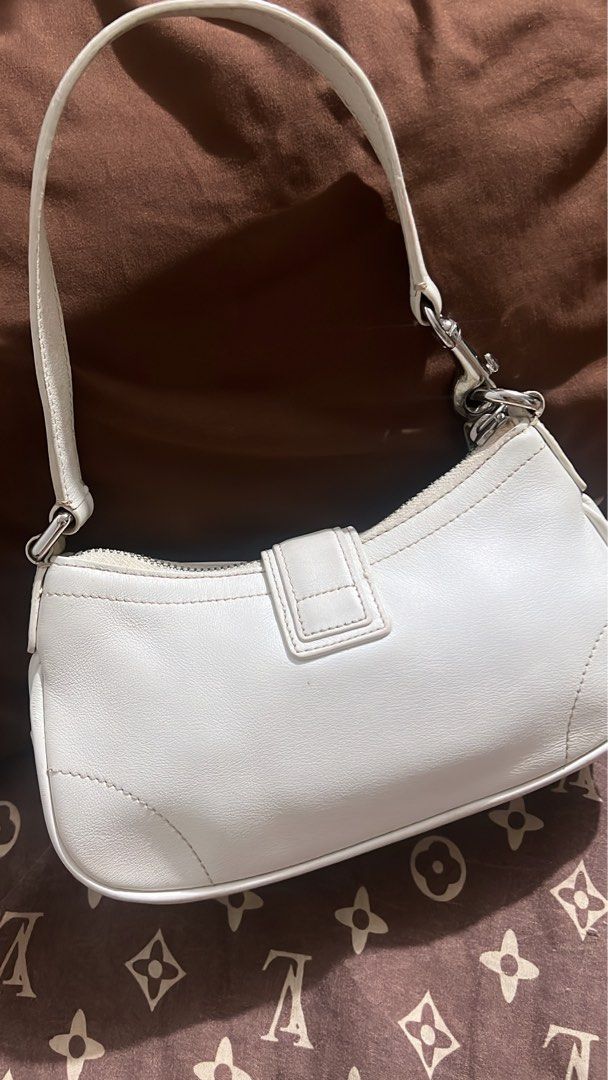 COACH SOHO DEMI IN WHITE ( small size ) (Category: Luxury Bags & Wallets) located in Manila. Submitted by y2kkimsthrift (Listing ID 1329135088, Image 2). Description: FREE SF! .