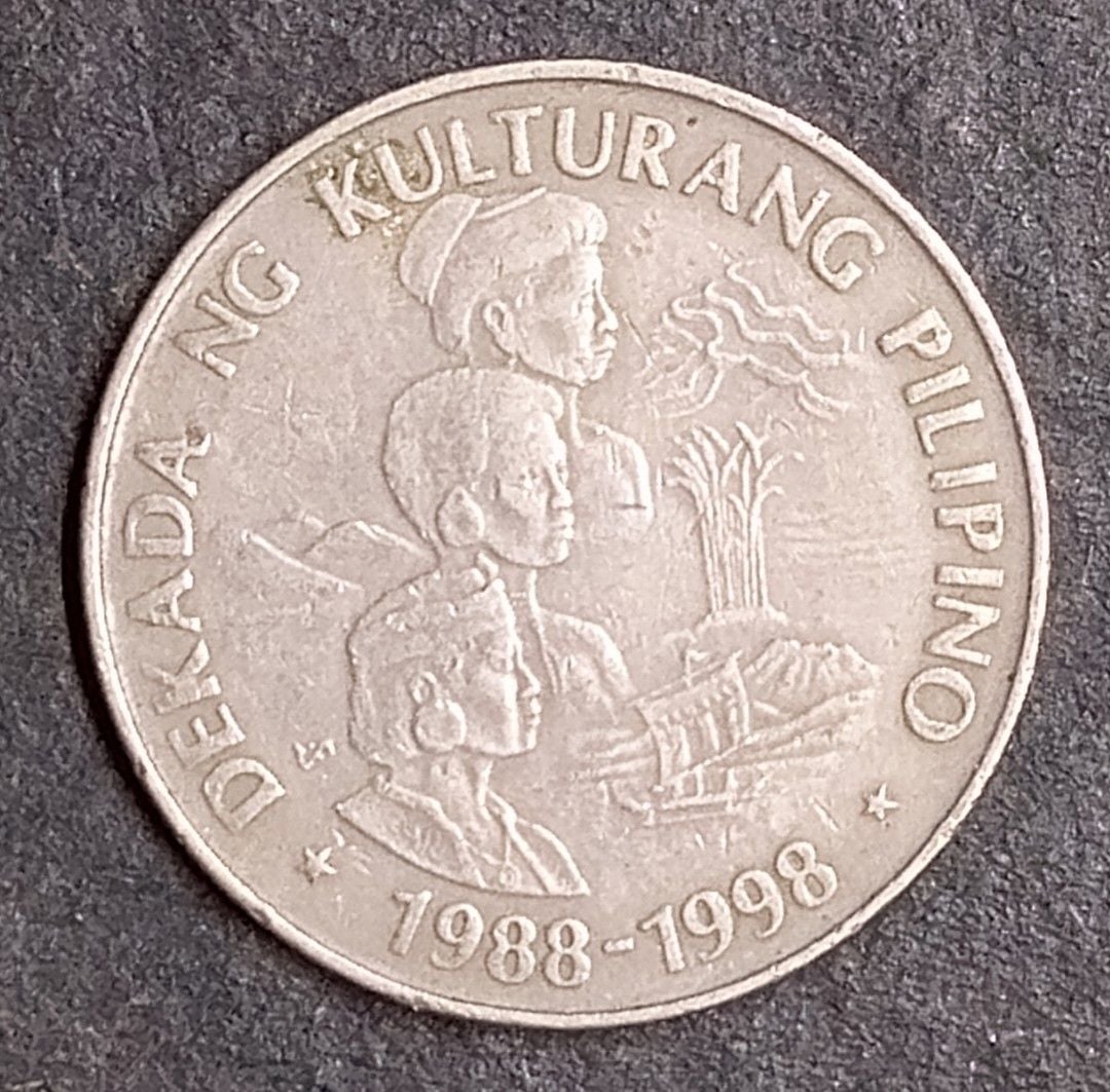 Commemorative Coin: 1988-1998 Republika Ng Pilipinas 1 Piso**Dekada Ng  Kulturang Pilipino** old coin XF condition, Hobbies & Toys, Memorabilia &  Collectibles, Currency on Carousell