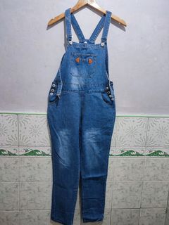 (Category: ) located in . Submitted by badthriftmnl (Listing ID 1329228790, Image 1). Description: .