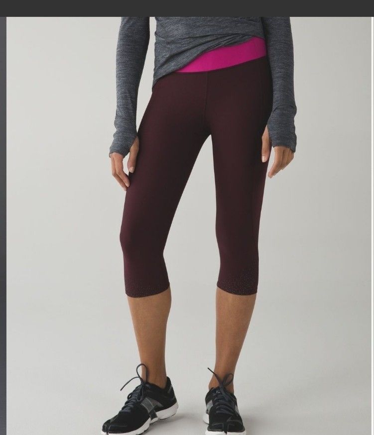 Clearance Free mail Lululemon tight stuff crop leggings Bordeaux Drama raspberry Training running Luxtreme size 2 XS Women s Fashion Activewear on Carousell