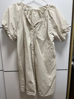 （分類：）位於 。 由 violetaly 提交（商品編號 1329210865，圖片 1）。簡介： 。
