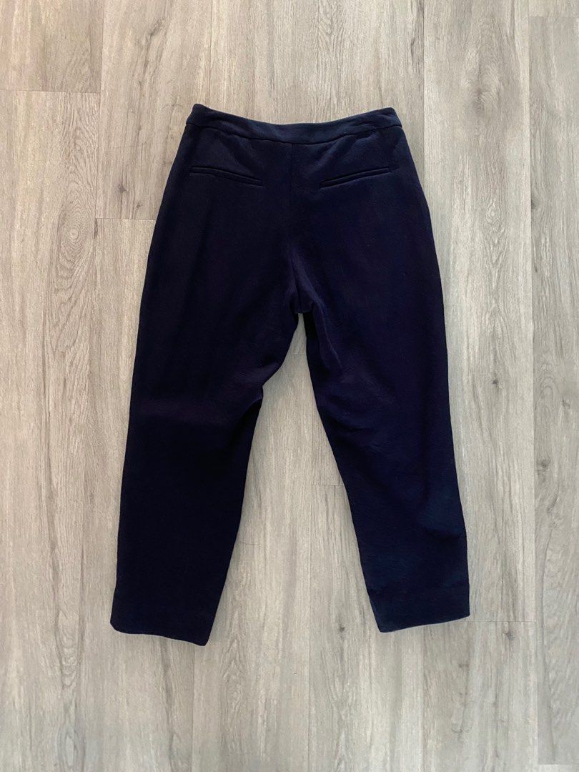 In Good Company IGC navy blue crop pants (Category: Other Bottoms) located in Singapore. Submitted by chicgirlfriend (Listing ID 1329163389, Image 2). Description: Washed by never worn. Material is structured and thicker..
