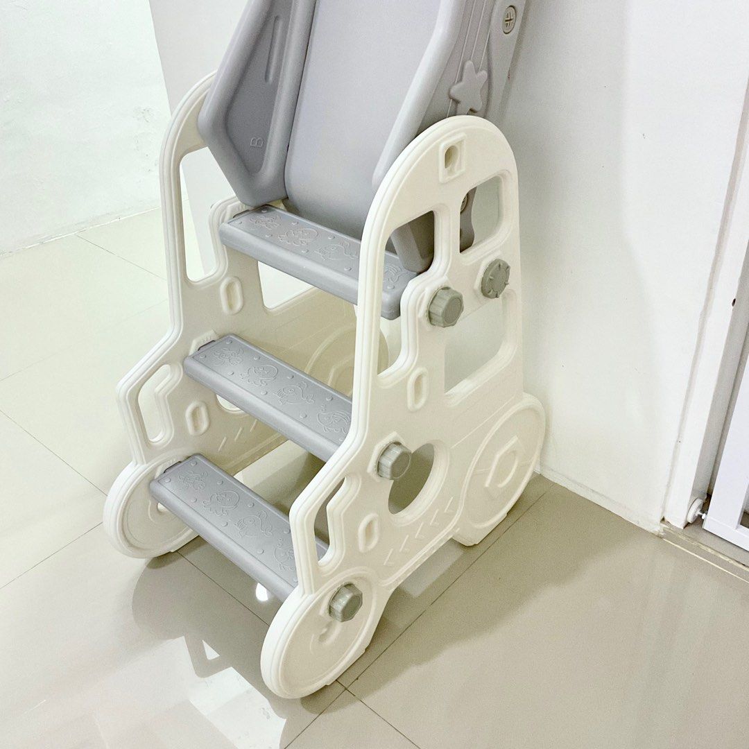 [OnHand] Kids Indoor Slide (Category: Infant Playtime) located in Batangas. Submitted by shylalorraine (Listing ID 1329231440, Image 3). Description: IMPORTANT: Shipping 1-2 days after payment confirmation and packing of item(s). Please understand we are hands-on parents and we struggle to balance work during weekdays while also taking care of our child. 🙏🏻 ———— Brand: Slide is from BYJ Toys RFS: Decluttering. We need space :( Original price bo