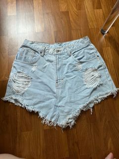 (Category: ) located in . Submitted by michmacaron (Listing ID 1329242714, Image 1). Description: .