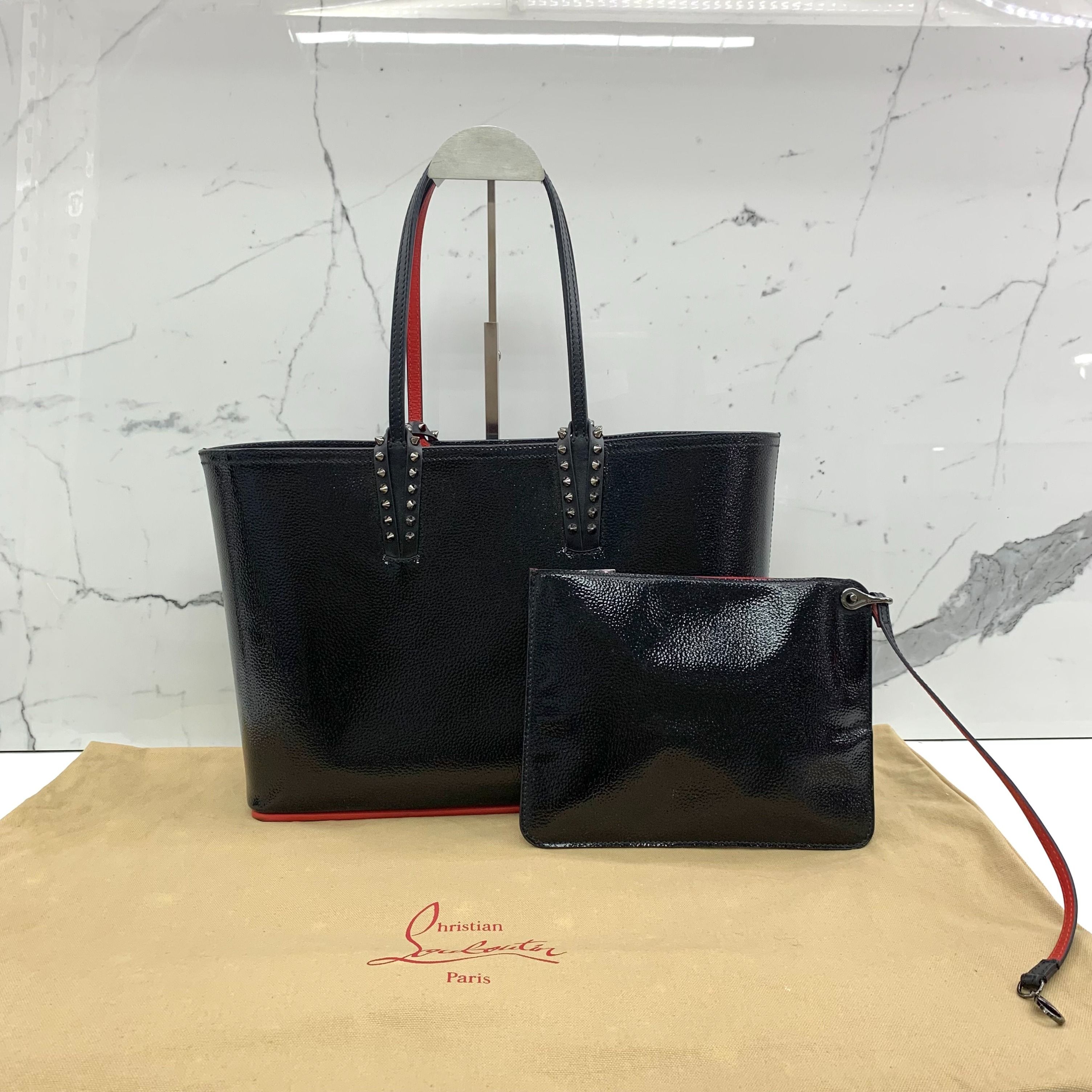 Louboutin tote shop