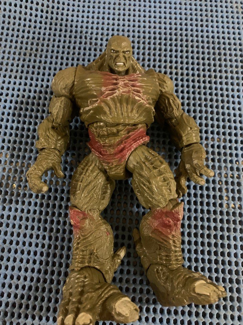 Marvel - Abomination - Hasbro - 2007-Marvel Legends - Hulk (Category: Figurines & Statues) located in Binangonan. Submitted by memphis_raines (Listing ID 1329171594, Image 1). Description: Some parts at bit loose the hips and waist and swivel. 6.5 inch Tall Arms moderate loose. Sold as is.