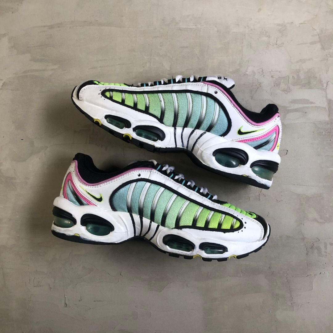 Nike tailwind aurora green online