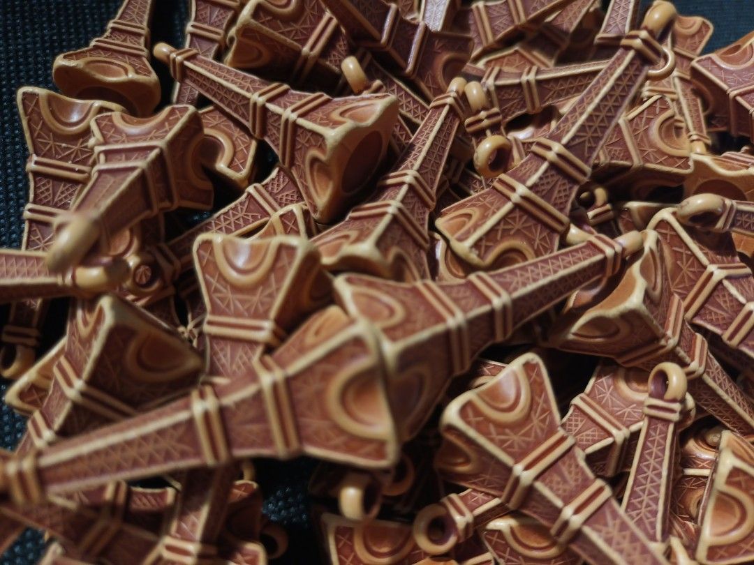 Per bundle 500grams Resin Wooden Keychain Different Designs (Category: Everything Else Others) located in Manila. Submitted by vampirelegacy101 (Listing ID 1329268388, Image 2). Description: ■We humbly offer this keychain about 2 inches and 1 inch in sizes.. ■Sold per bundle ■ Bulk orders are very much welcomed and comes with a generous discounts ■ Great for give aways, freebies and for simple gift ■Drop us a message we do have COD option👌 ■ Hap