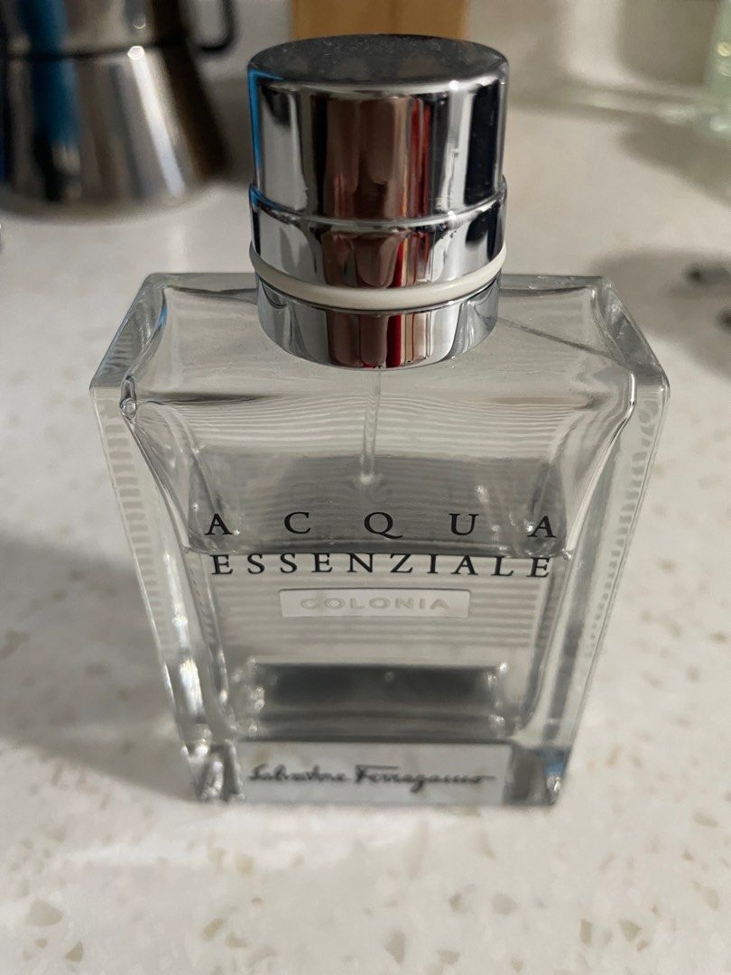 Ferragamo colonia 2025