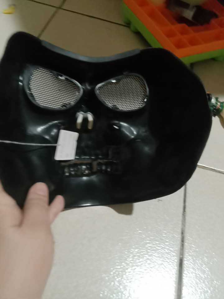 Skull Mask (Category: Face Masks & Face Shields) located in Quezon City. Submitted by emargpascual (Listing ID 1329152905, Image 2). Description: Skull Mask As is (Wala strap) see pics for details.