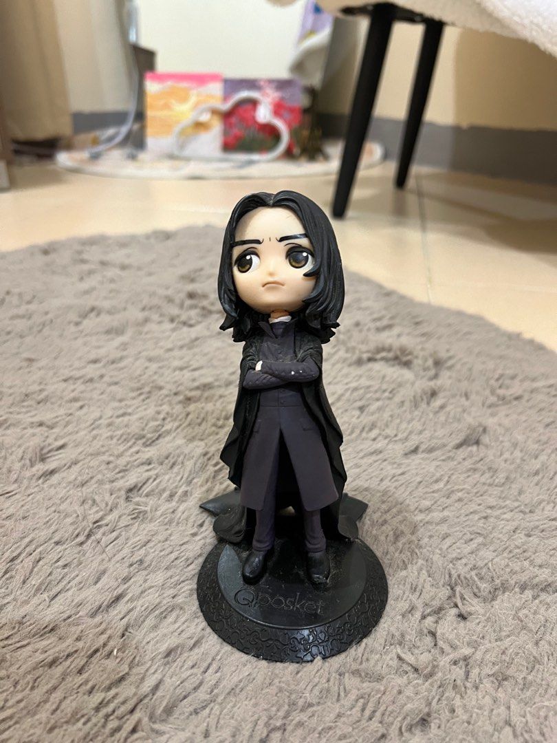 Snape Harry Potter Qposket (Category: Designer & Blind Box Toys) located in Valenzuela. Submitted by kengdall (Listing ID 1329165286, Image 1). Description: Dinikit ko na yung paa sa pinaka stand kasi lumuwag na No box.