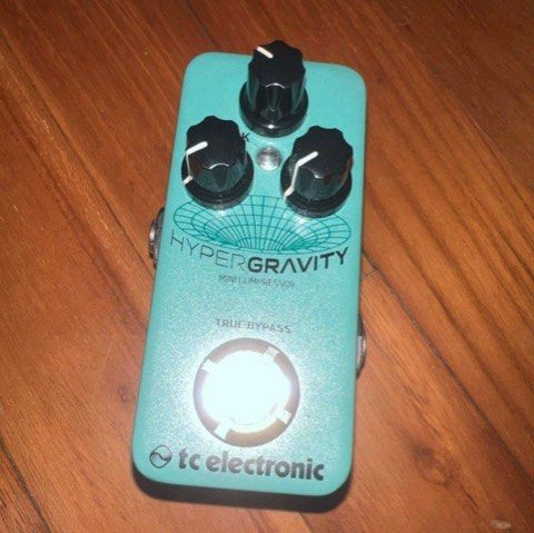 TC electronics hypergravity mini compressor (Category: Music Accessories) located in Singapore. Submitted by kevvxd (Listing ID 1329219609, Image 1). Description: Like new.