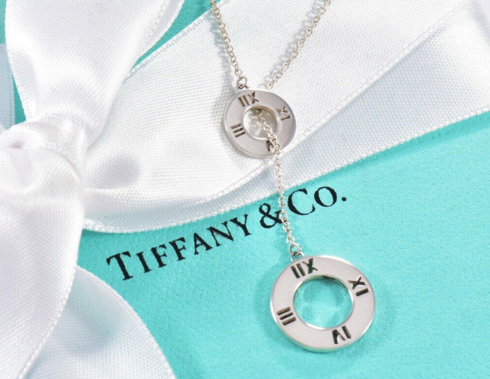 Tiffany & Co. (Category: Necklaces) located in Caloocan City. Submitted by istyleph (Listing ID 1329239158, Image 1). Description: 💯Authentic With box and paperbag RFS: i dont use Bought Abroad Very Nice when worn.