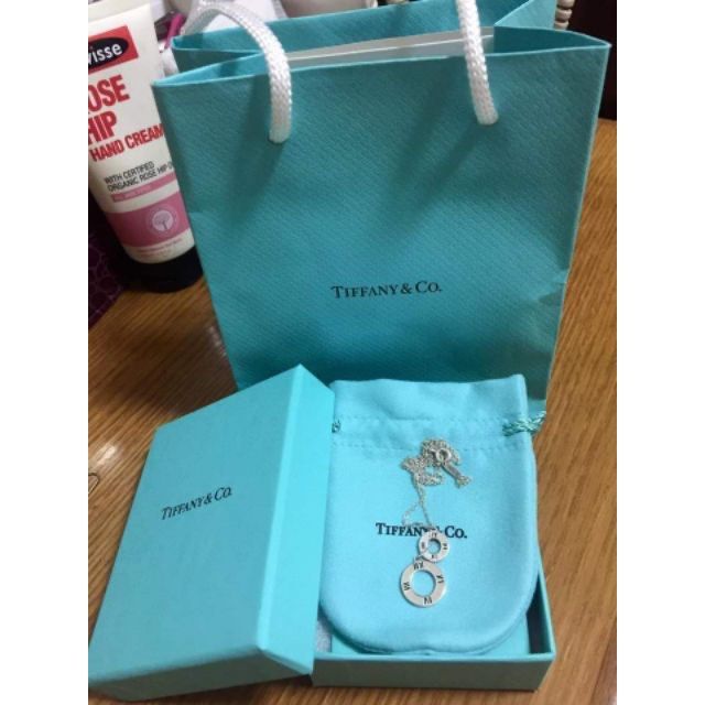 Tiffany & Co. (Category: Necklaces) located in Caloocan City. Submitted by istyleph (Listing ID 1329239158, Image 2). Description: 💯Authentic With box and paperbag RFS: i dont use Bought Abroad Very Nice when worn.