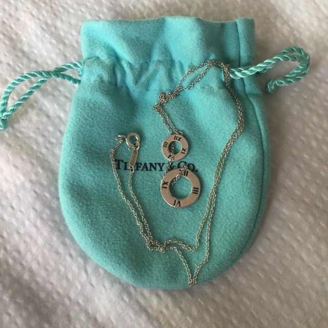Tiffany & Co. (Category: Necklaces) located in Caloocan City. Submitted by istyleph (Listing ID 1329239158, Image 3). Description: 💯Authentic With box and paperbag RFS: i dont use Bought Abroad Very Nice when worn.