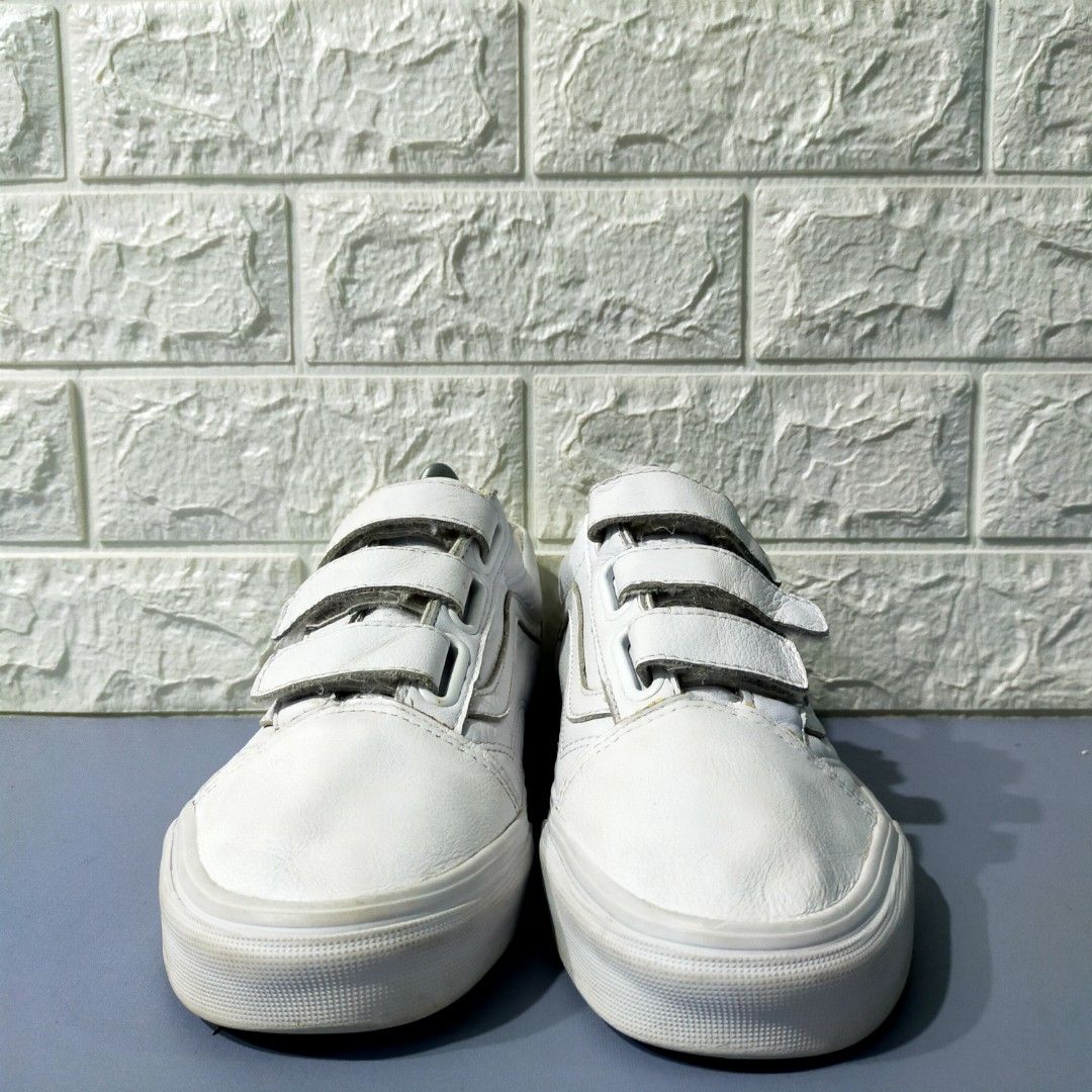 Vans Velcro Triple White Leather 7UK Men s Fashion Footwear Sneakers on Carousell