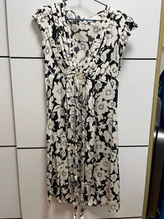 （分類：）位於 。 由 violetaly 提交（商品編號 1329210059，圖片 1）。簡介： 。