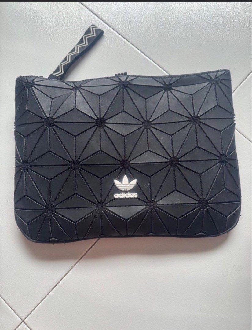 WTT Adidas Clutch Bag Women s Fashion Bags Wallets Clutches on Carousell