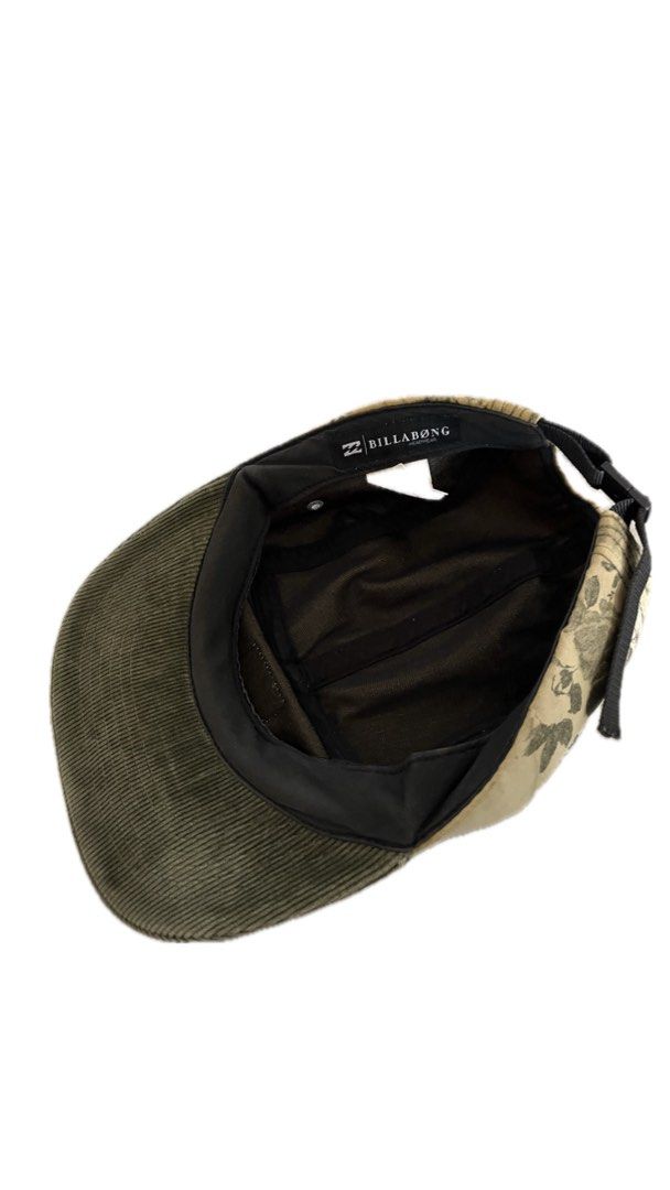 5 panel (Category: Cap & Hats) located in Kuala Lumpur. Submitted by reezthrift_ (Listing ID 1329334364, Image 3). Description: condition 7/10 35 siap pos🫡🫡.