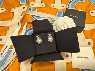 （分類：）位於 。 由 second_kloset 提交（商品編號 1329377105，圖片 1）。簡介： 。