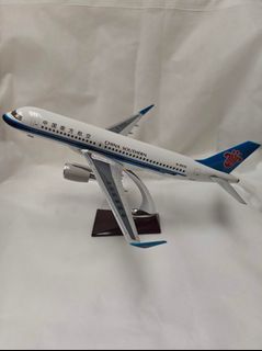 （分類：）位於 。 由 wcfplanemodelexpert 提交（商品編號 1329456111，圖片 1）。簡介： 。
