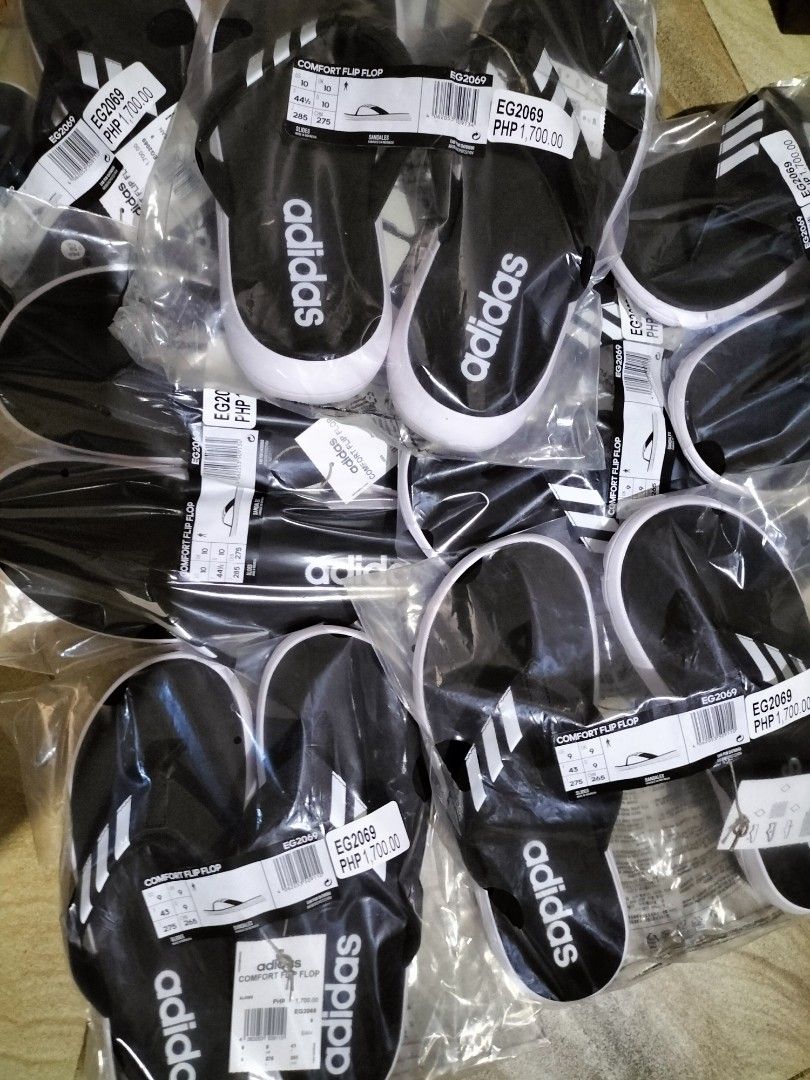 Adidas fitflops hot sale