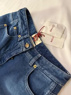 (Category: ) located in . Submitted by shop_withme (Listing ID 1329473601, Image 1). Description: .