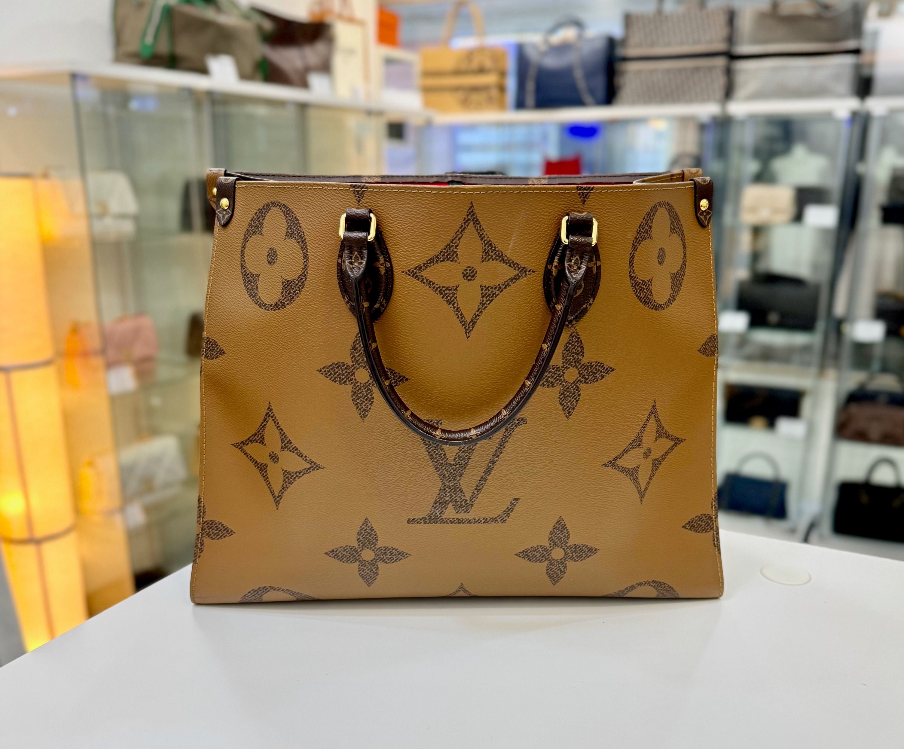 Best Price Louis Vuitton On the go Bag Luxury Bags Wallets on Carousell