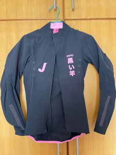（分類：）位於 。 由 paulineplc 提交（商品編號 1329322049，圖片 1）。簡介： 。