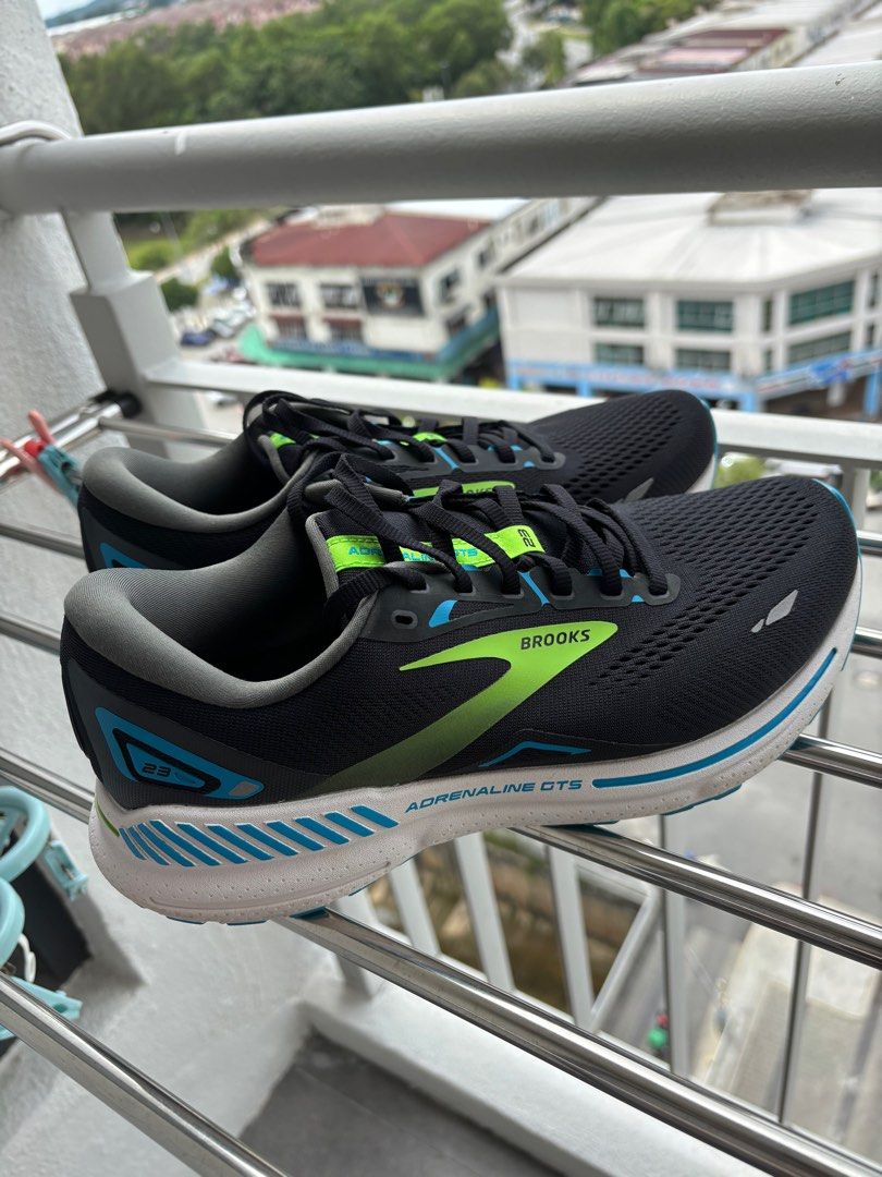 Brooks adrenaline gts 23 8.5US 2E