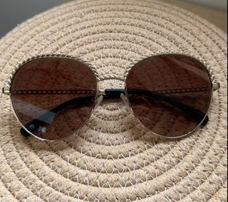 (Category: ) located in . Submitted by prelovedstuffshop (Listing ID 1329311520, Image 1). Description: .