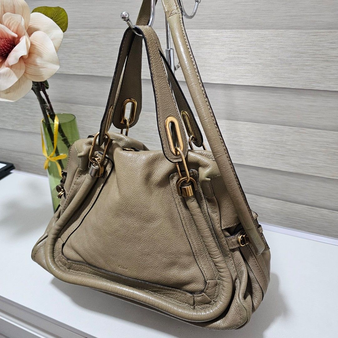 Chloe Paraty two way bag (Category: Luxury Bags & Wallets) located in Paranaque City. Submitted by ysabelsbag (Listing ID 1329452800, Image 2). Description: Authentic Preloved with signs of use Genuine leather Good hardwares.